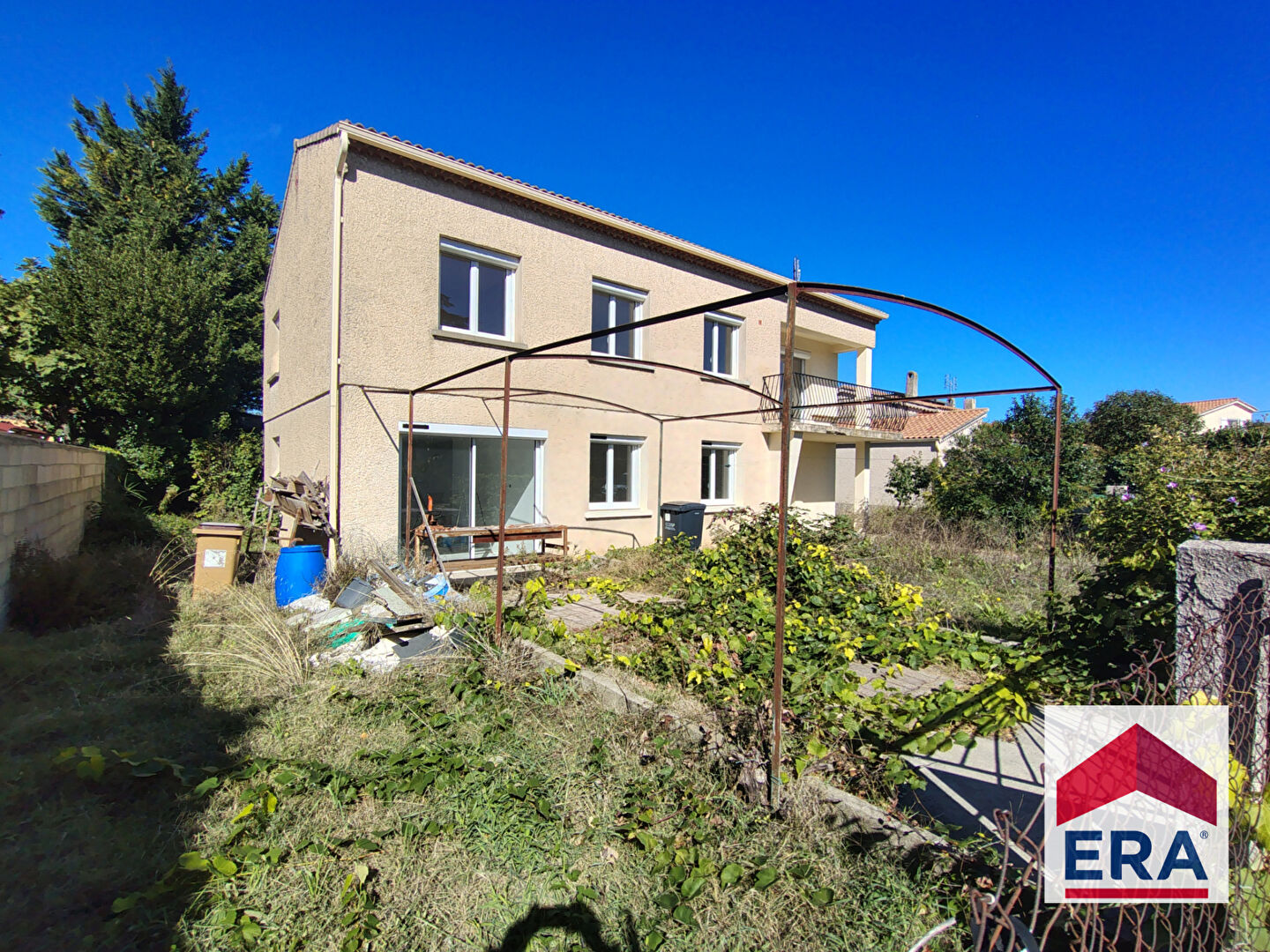 Maison 8 pièces 173 m² · à Pierrelatte · 173 m² · 293 000 €