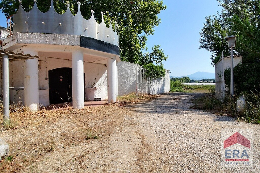Parking 575 m² · à Sarrians · 575 m² · 430 000 €