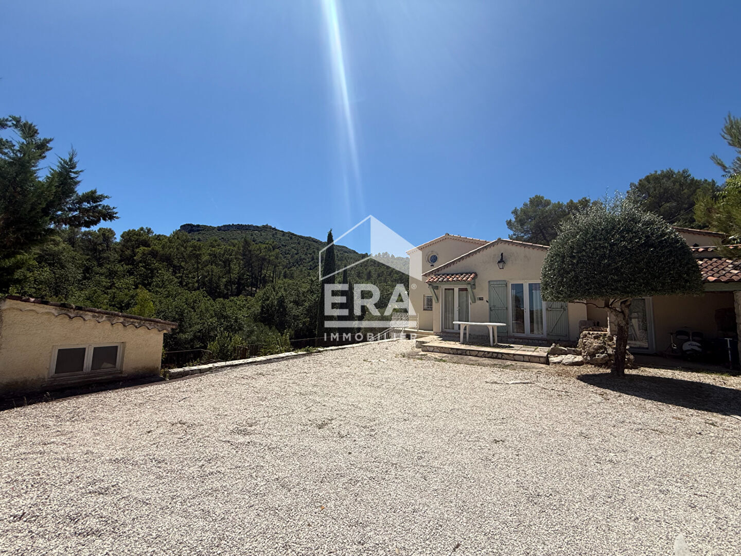 Maison 5 pieces 203 m2 a vendre - Sartrouville 78500 photo 2
