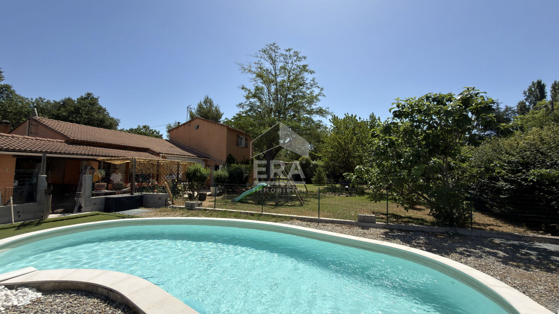 Maison 4 pièces 108 m² · à Saint-Maximin-la-Sainte-Baume · 108 m² · 470 000 €