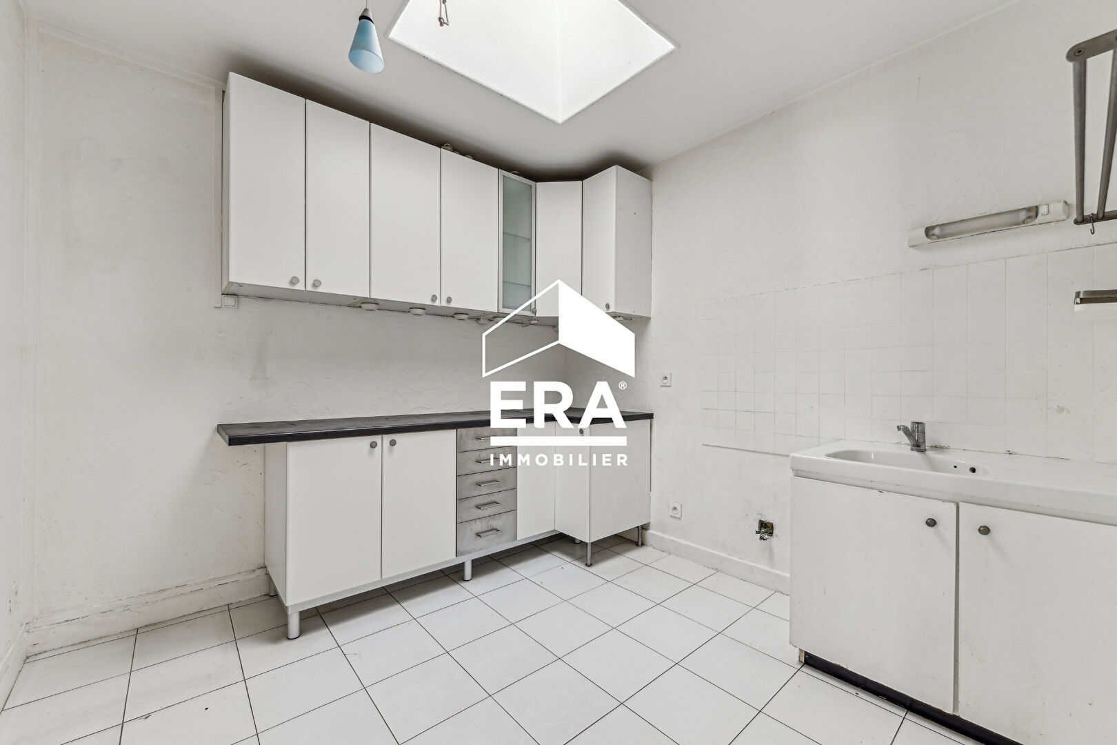 Appartement a louer paris-8e-arrondissement - 2 pièce(s) - 43 m2 - Surfyn