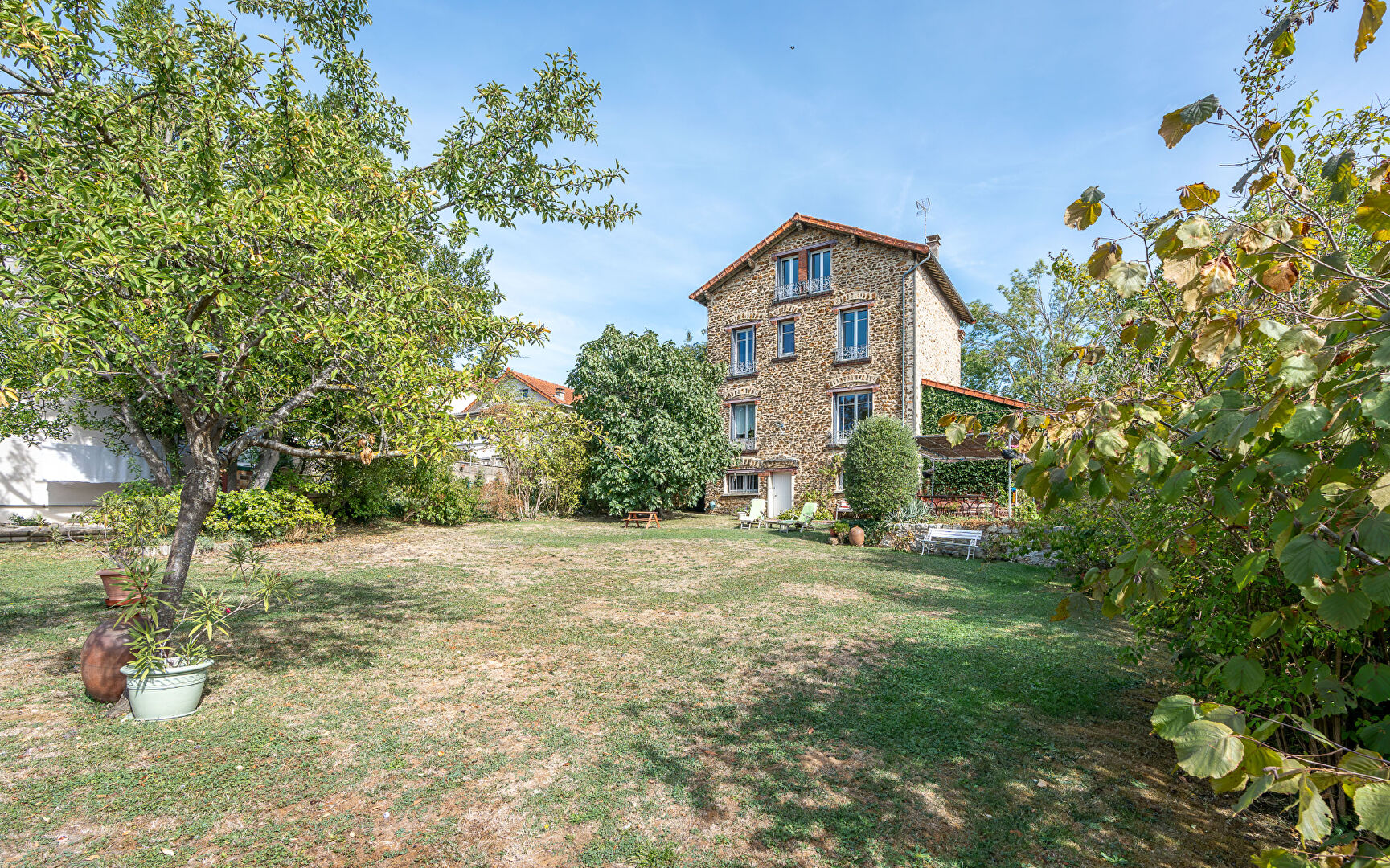 Maison 7 pièces 151 m² · à Villiers-sur-Marne · 151 m² · 690 000 €