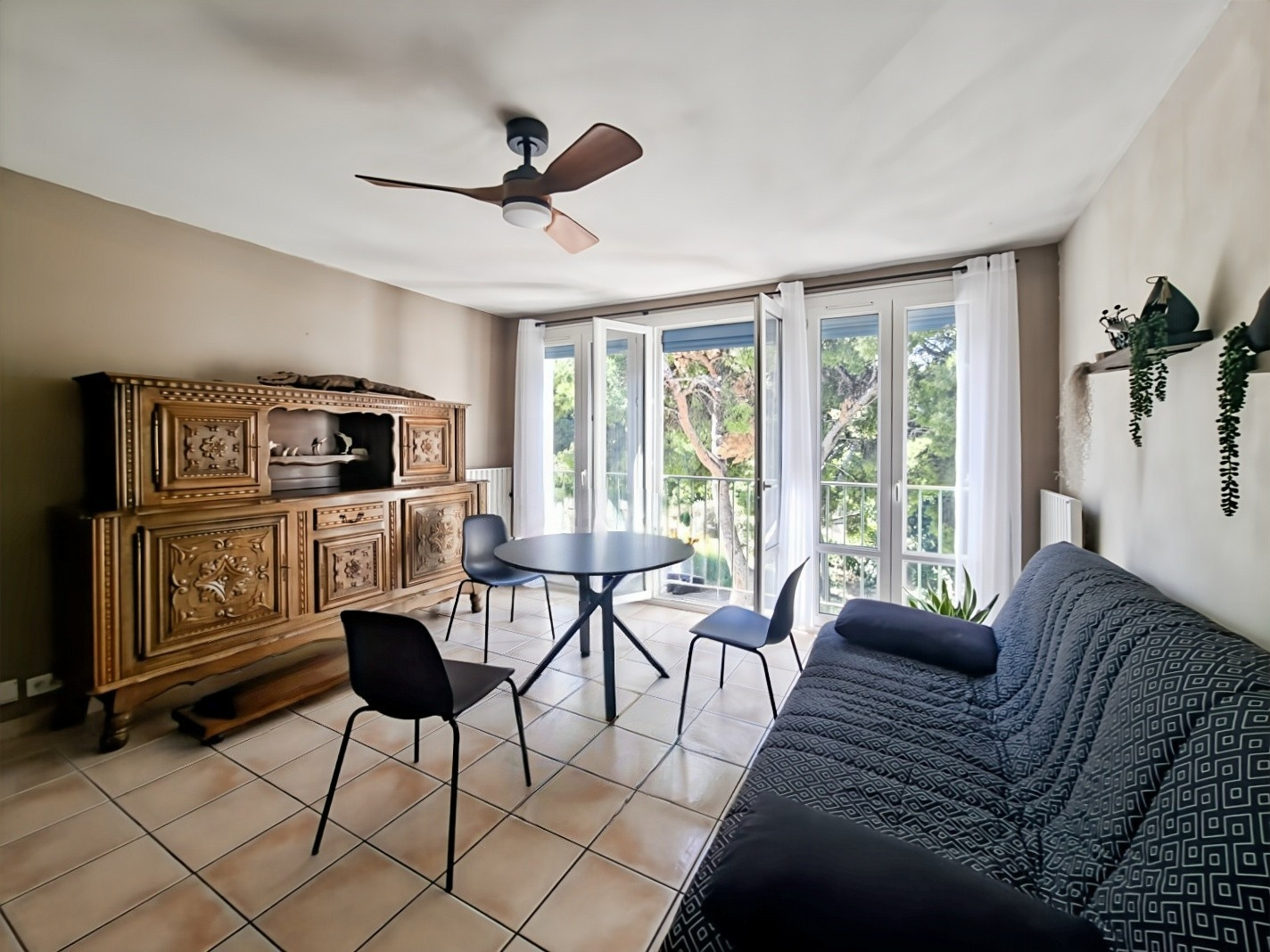 Appartement 4 pièces 74 m² · à Vitrolles · 74 m² · 190 000 €