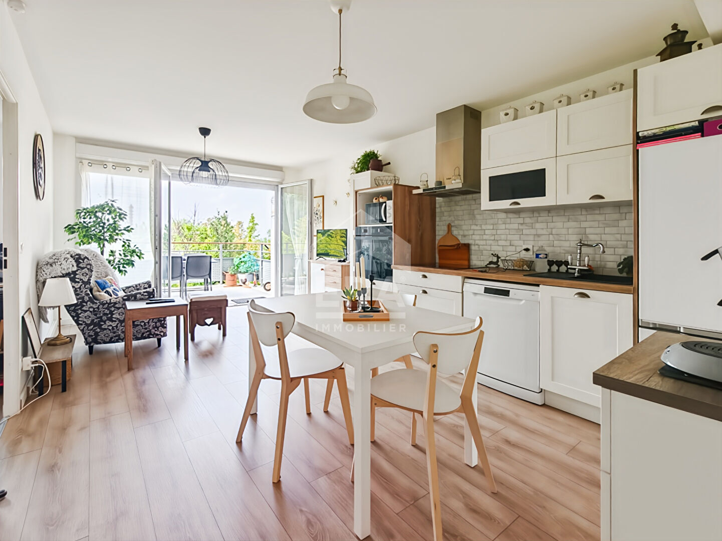 Appartement 2 pièces 40 m² · à Vitrolles · 40 m² · 225 351 €