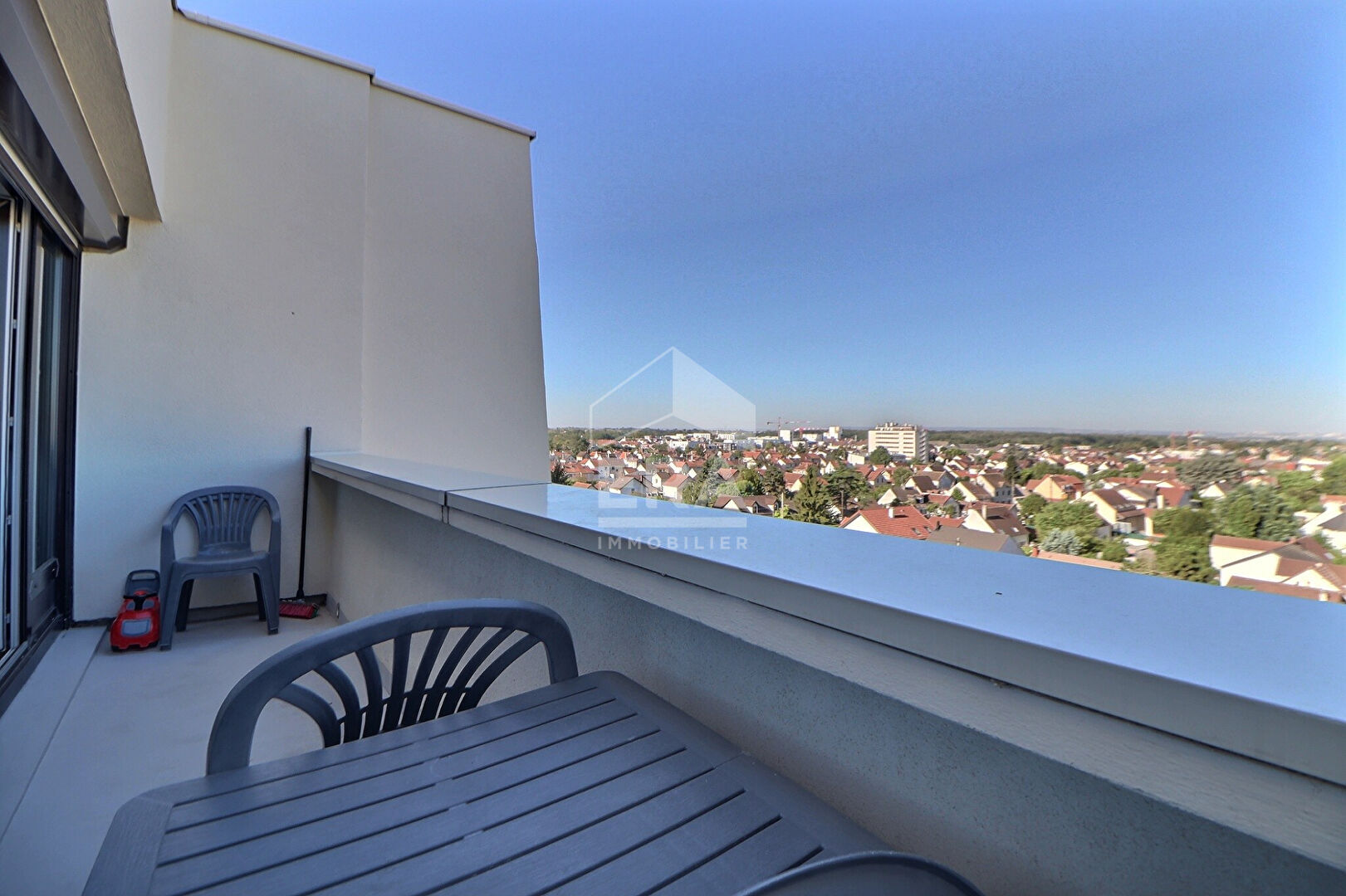 Appartement 5 pièces 94 m² · à Taverny · 94 m² · 257 000 €