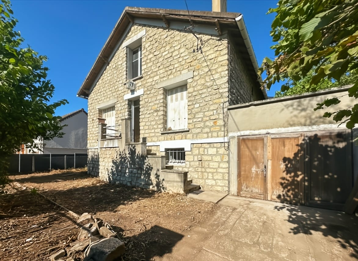 Maison 5 pièces 121 m² · à Verrières-le-Buisson · 121 m² · 483 000 €