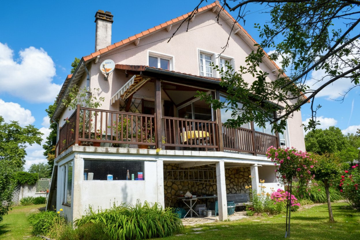 Maison 7 pièces 157 m² · à Châtellerault · 157 m² · 107 200 €