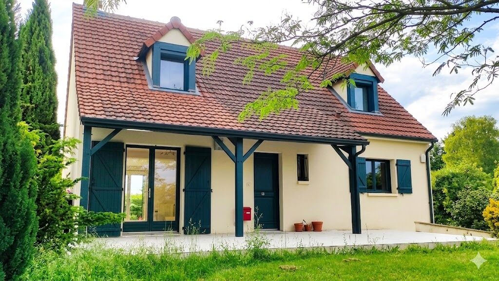 Maison 6 pièces 134 m² · à Thuré · 134 m² · 201 875 €