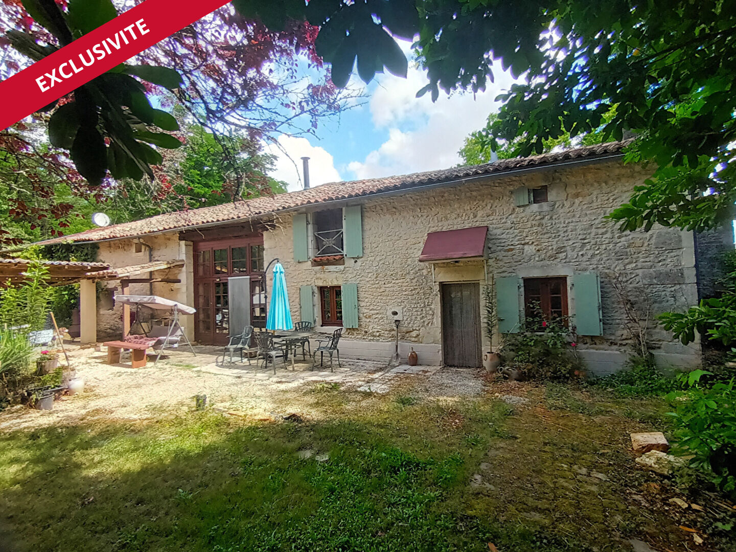Maison 4 pièces 220 m² · à Valence-en-Poitou · 220 m² · 225 000 €
