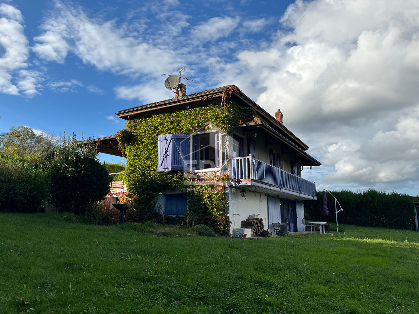 Maison 5 pièces 171 m² · à Villieu-Loyes-Mollon · 171 m² · 390 000 €