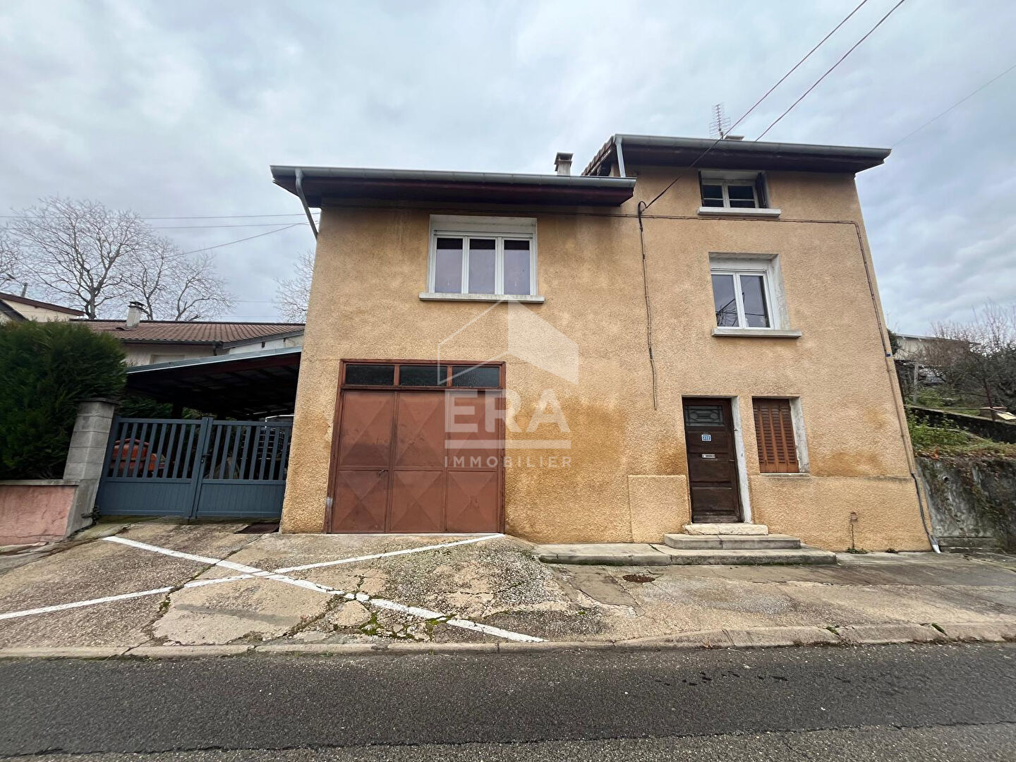 Maison 4 pièces 94 m² · à Pont-d'Ain · 94 m² · 160 000 €
