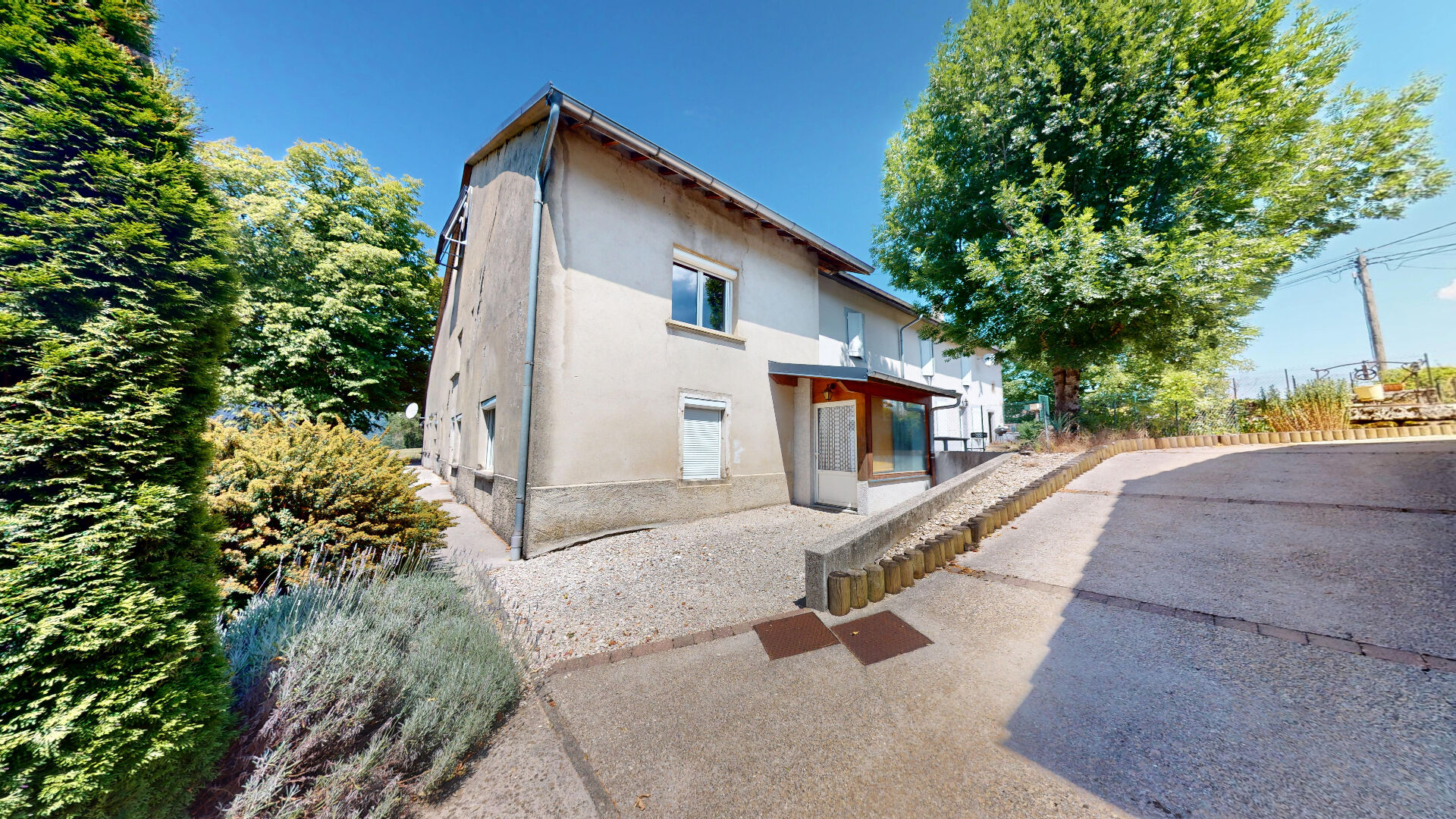 Maison 9 pièces 180 m² · à Lantenay · 180 m² · 189 500 €
