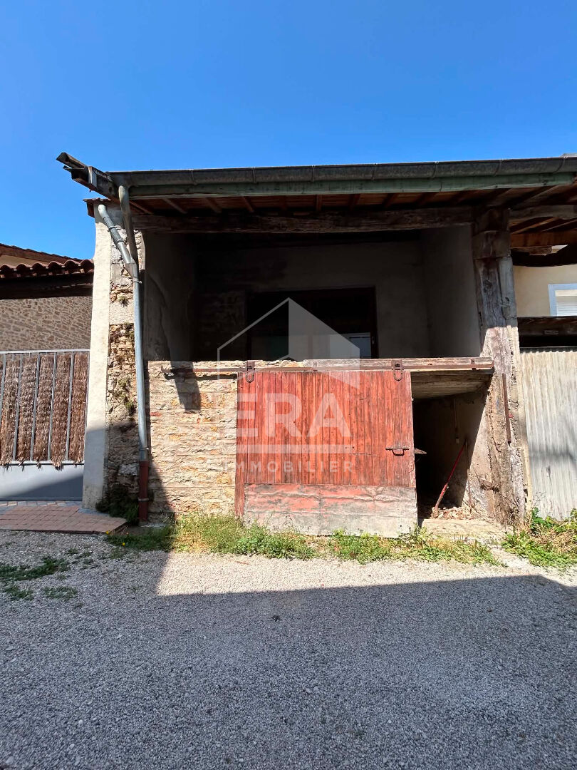Maison 4 pièces 100 m² · à Saint-Jean-le-Vieux · 100 m² · 55 000 €