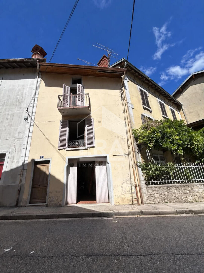Maison 5 pièces 100 m² · à Saint-Rambert-en-Bugey · 100 m² · 55 000 €