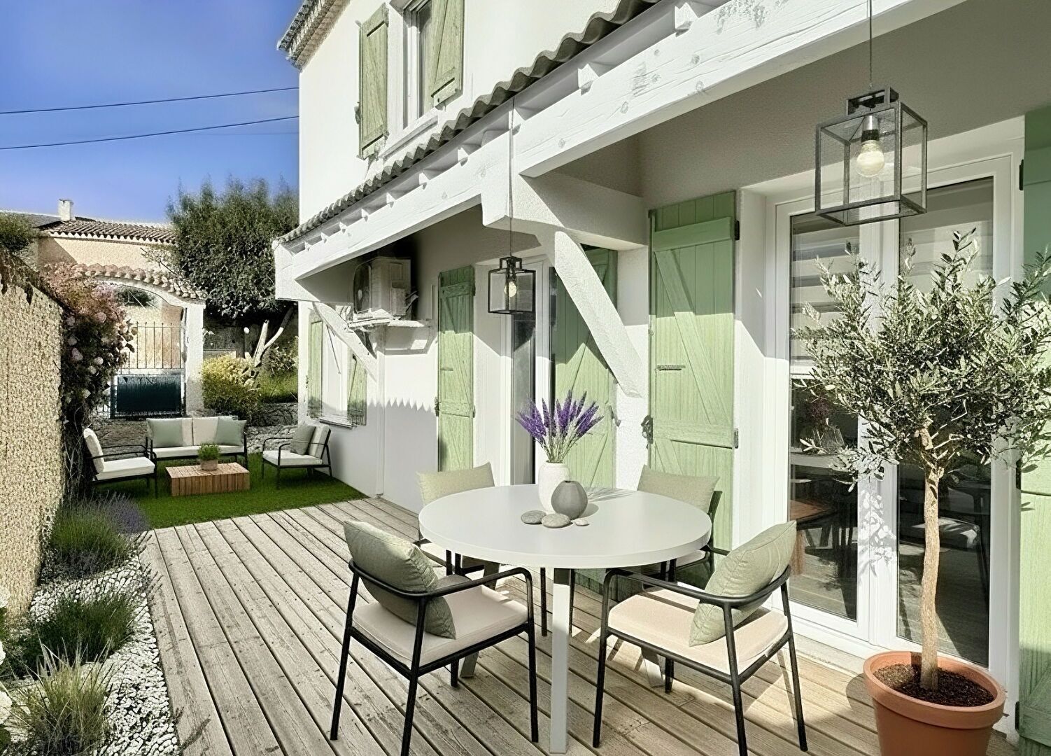Maison 4 pièces 111 m² · au Rove · 111 m² · 350 000 €
