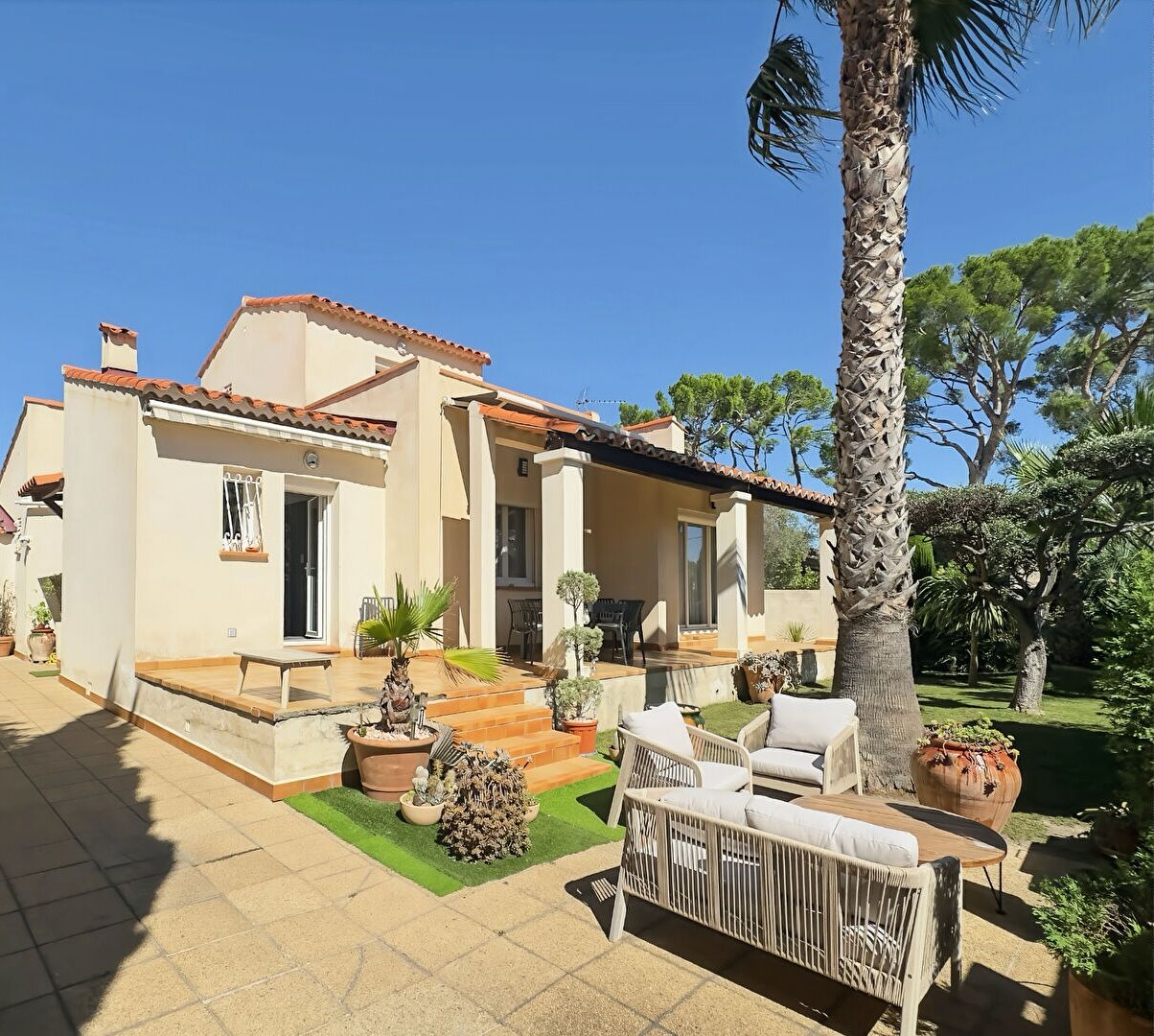 Maison 5 pièces 111 m² · à Sausset-les-Pins · 111 m² · 680 000 €