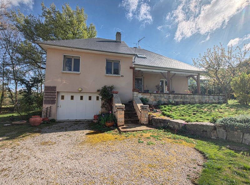 Maison 5 pièces 100 m² · à Agen-d'Aveyron · 100 m² · 269 000 €