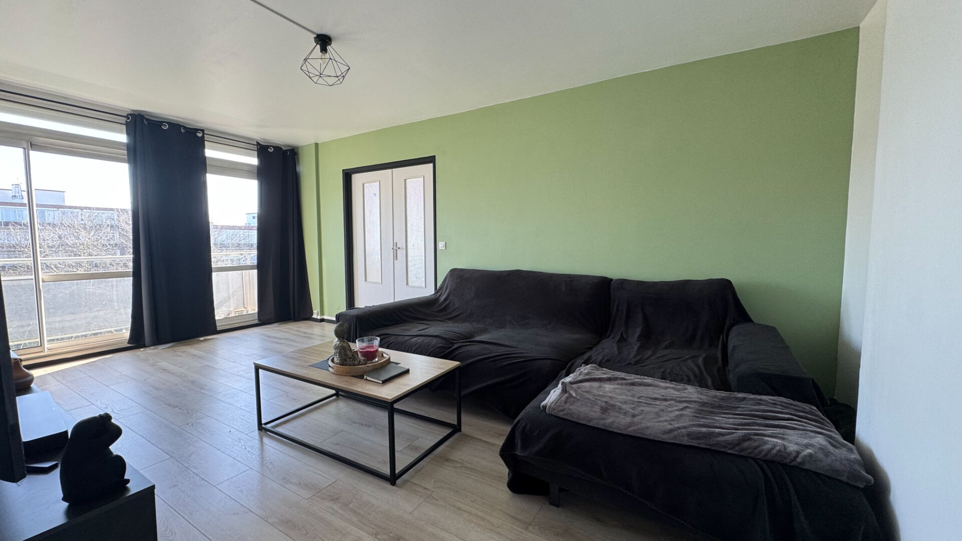 Appartement 5 pièces 105 m² · à Livry-Gargan · 105 m² · 200 000 €