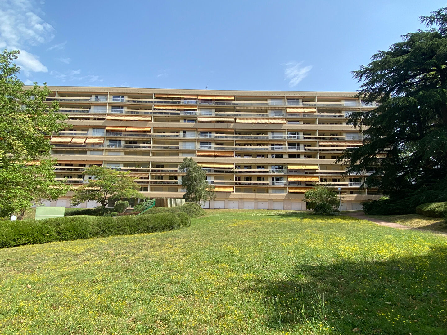 Appartement 6 pièces 140 m² · à Écully · 140 m² · 839 000 €