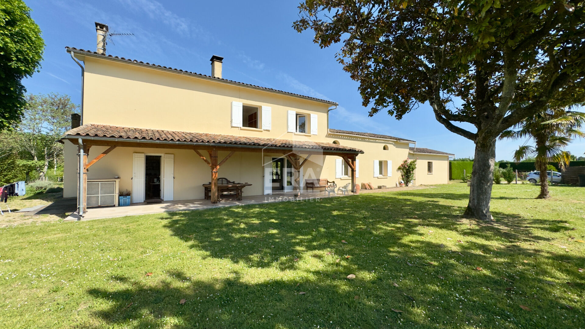 Maison 7 pièces 165 m² · à Pineuilh · 165 m² · 352 000 €