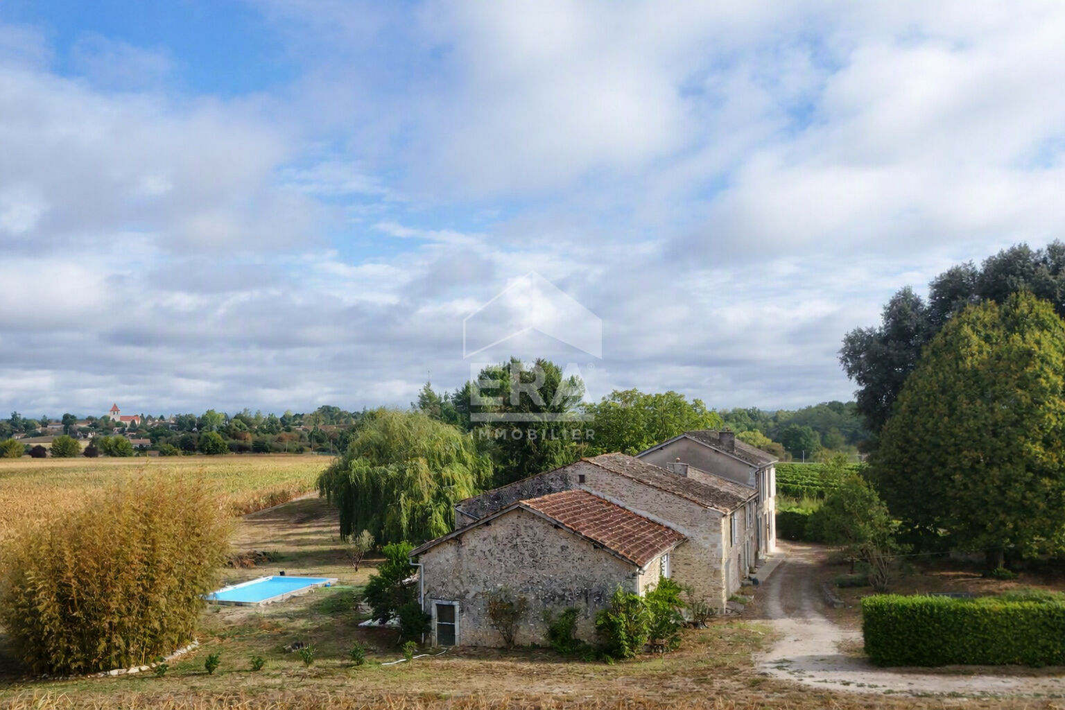 Maison 7 pièces 214 m² · à Saint-Méard-de-Gurçon · 214 m² · 357 000 €