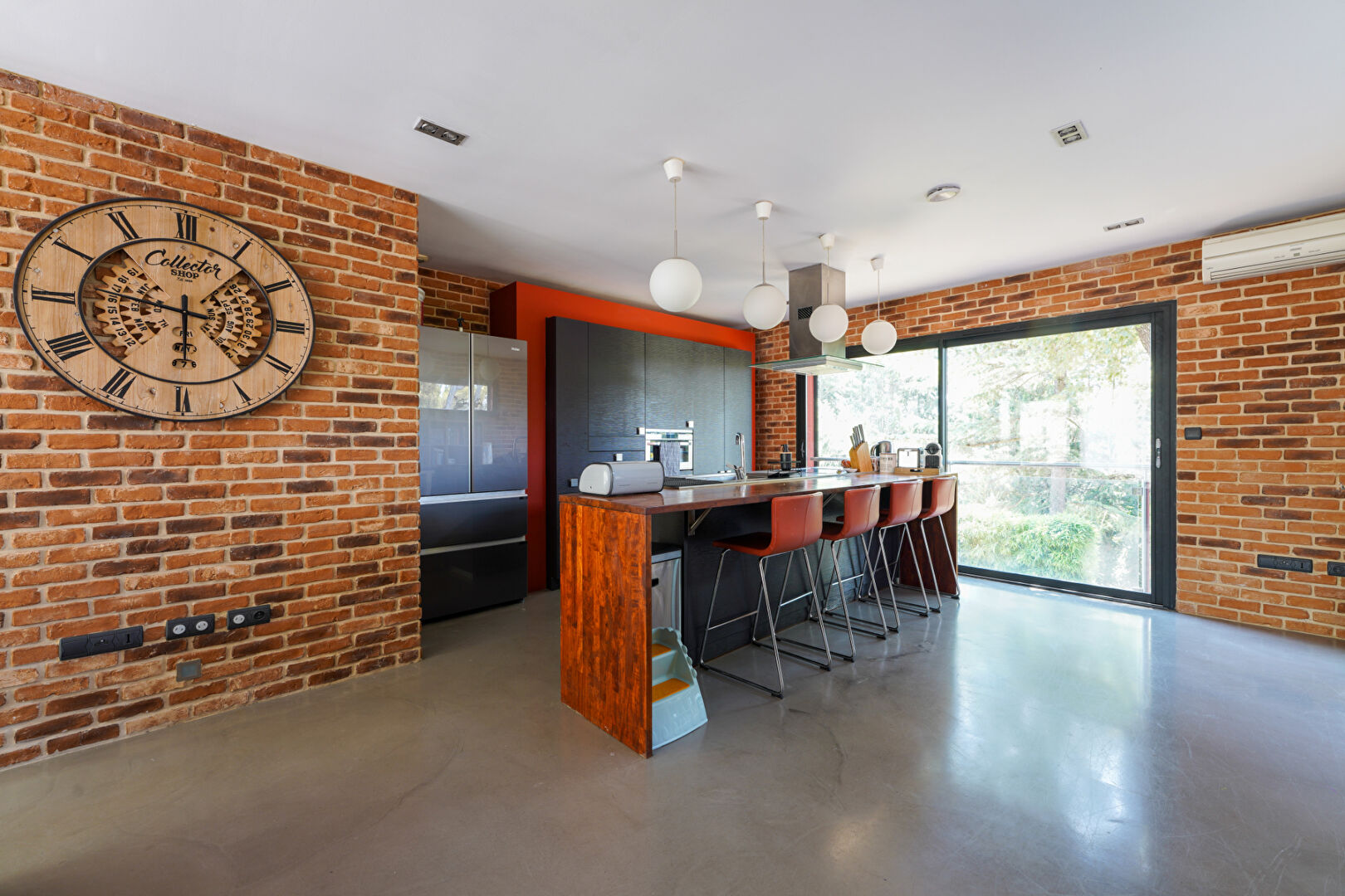 Appartement 3 pièces 111 m² · à Châteauneuf-le-Rouge · 111 m² · 410 000 €