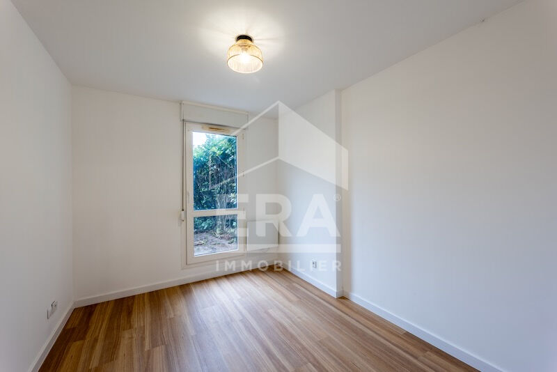 Appartement 2 pièces 50 m² · à Saint-Genis-Laval · 50 m² · 160 000 €