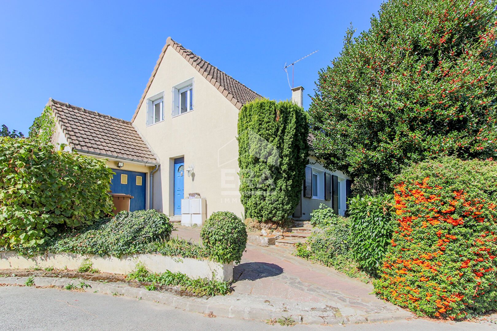 Maison 6 pièces 119 m² · à Crespières · 119 m² · 493 000 €