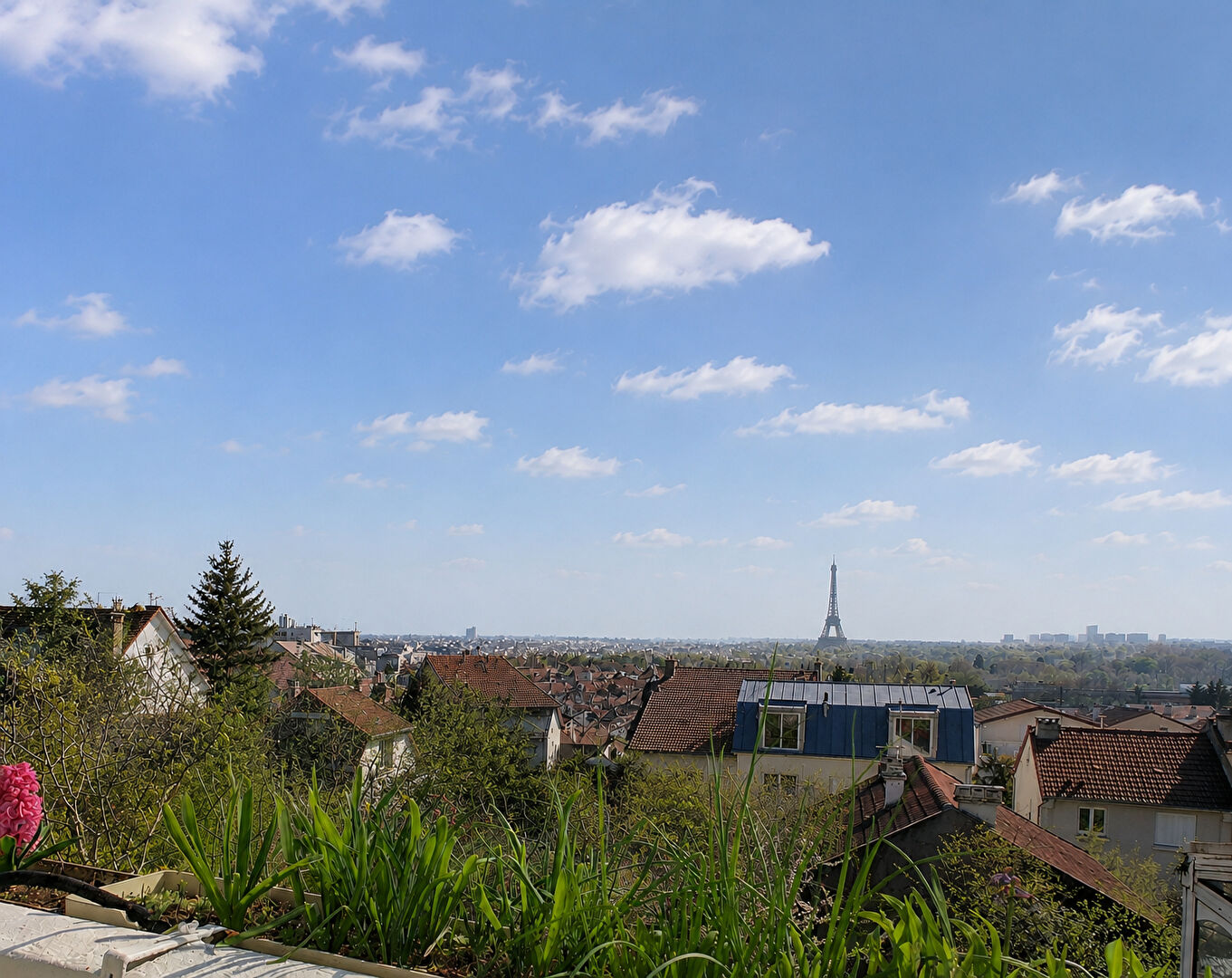 Maison 6 pièces 199 m² · à Suresnes · 199 m² · 1 080 000 €