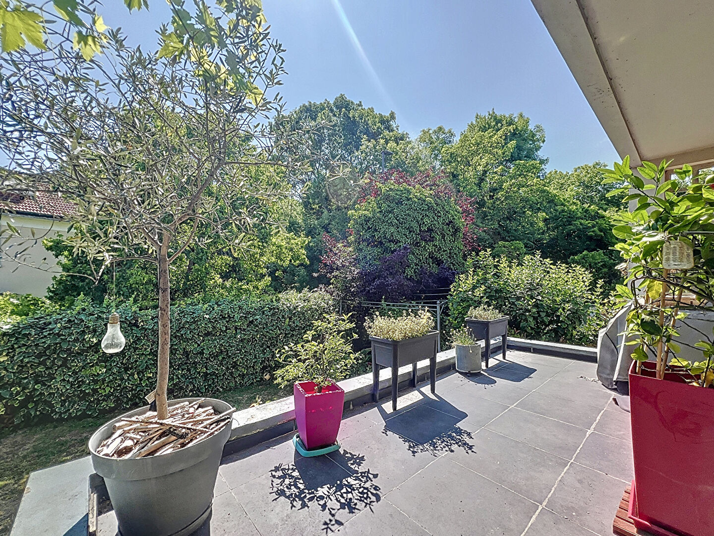 Maison 7 pièces 260 m² · à Suresnes · 260 m² · 1 195 000 €