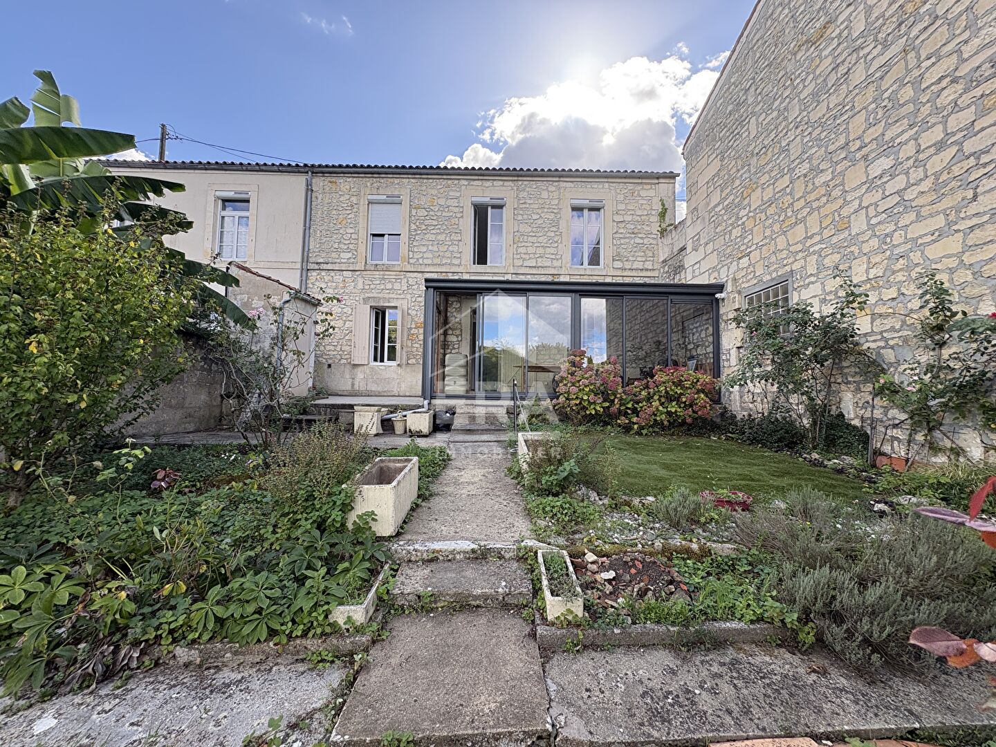 Maison 5 pièces 94 m² · à Saintes · 94 m² · 244 950 €