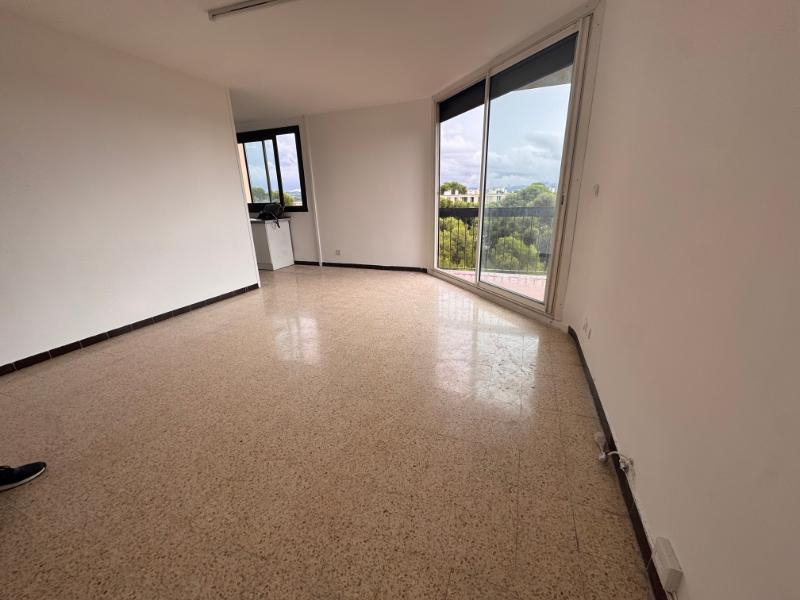 Appartement 3 pièces 63 m² · à Marseille · 63 m² · 125 000 €