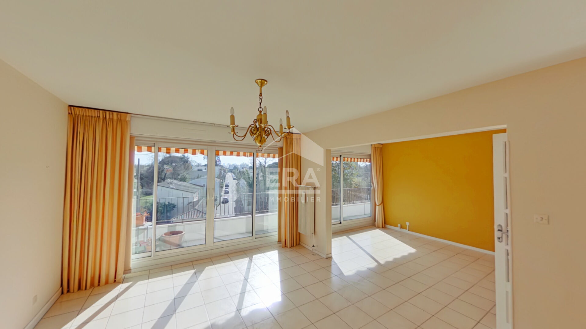 Appartement 5 pièces 103 m² · à Talence · 103 m² · 300 000 €