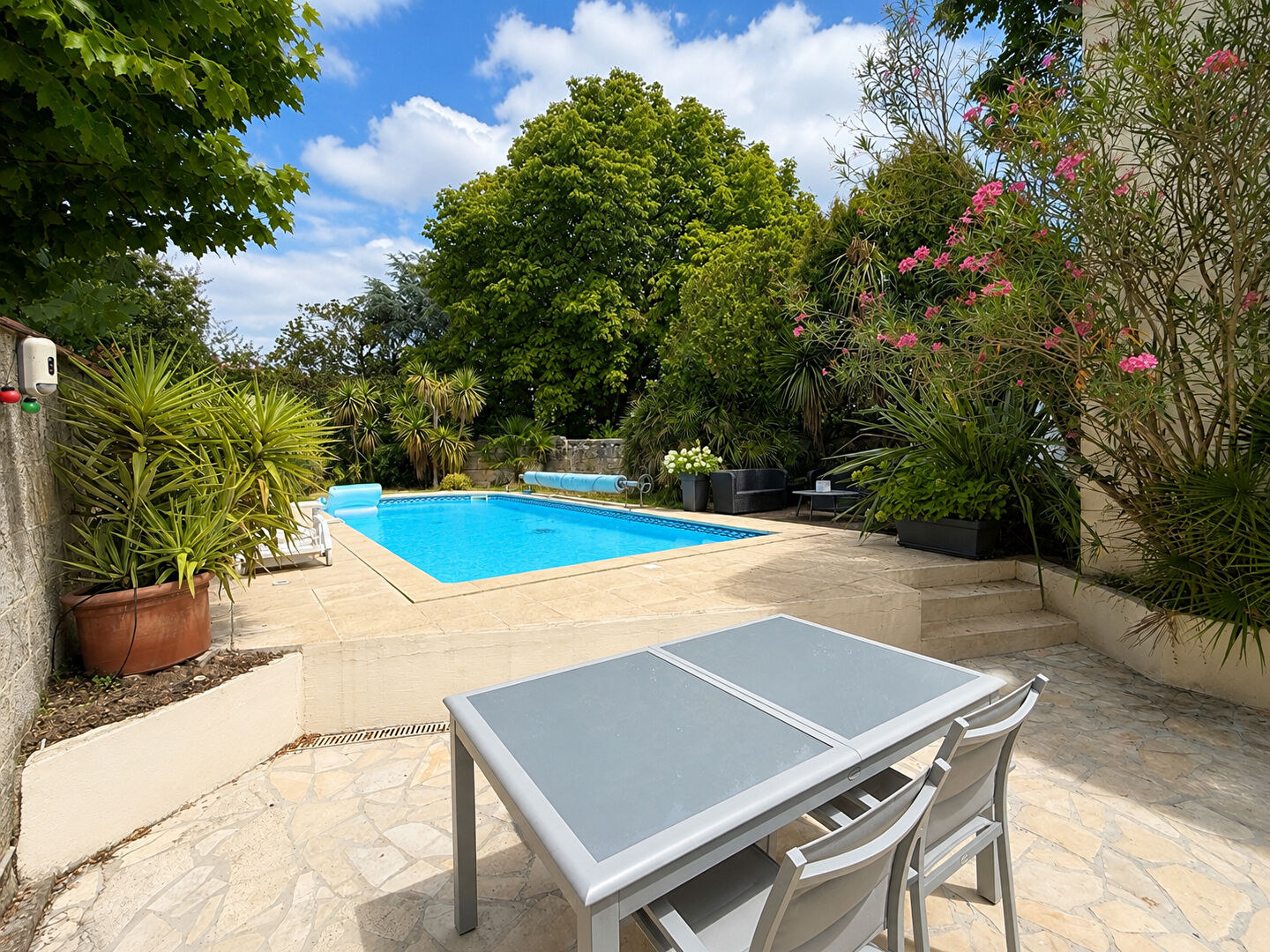 Maison 9 pièces 212 m² · à Talence · 212 m² · 850 000 €