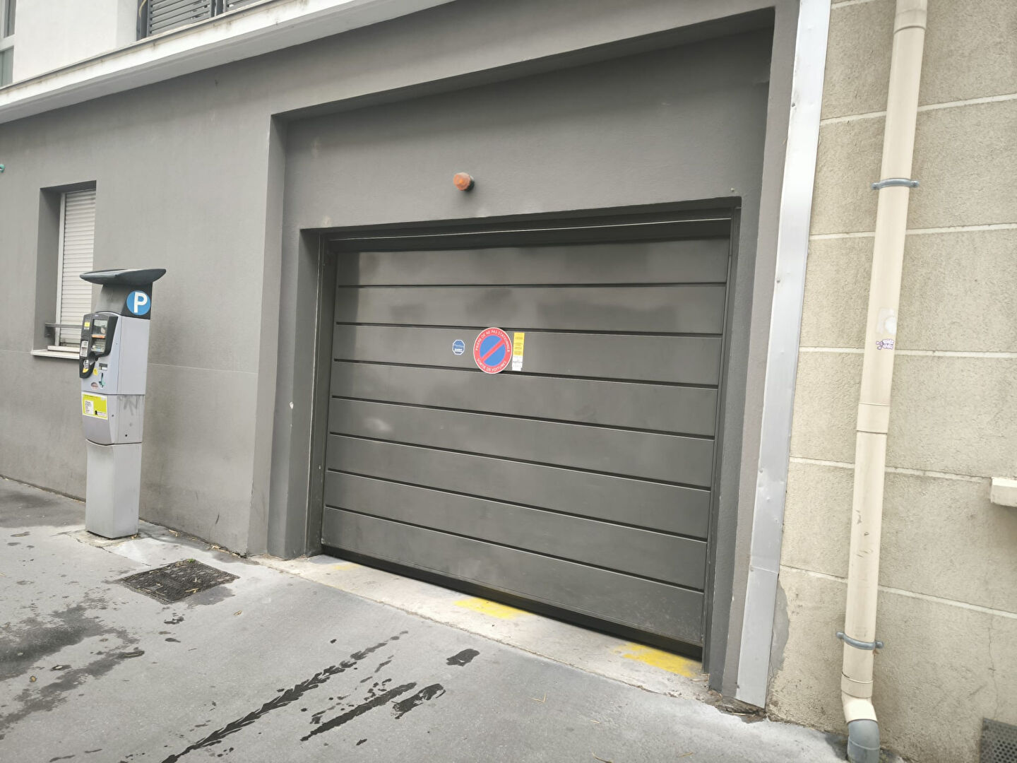 Open carousel