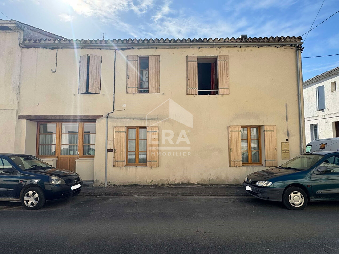 Maison 7 pièces 127 m² · à Bourg · 127 m² · 155 000 €