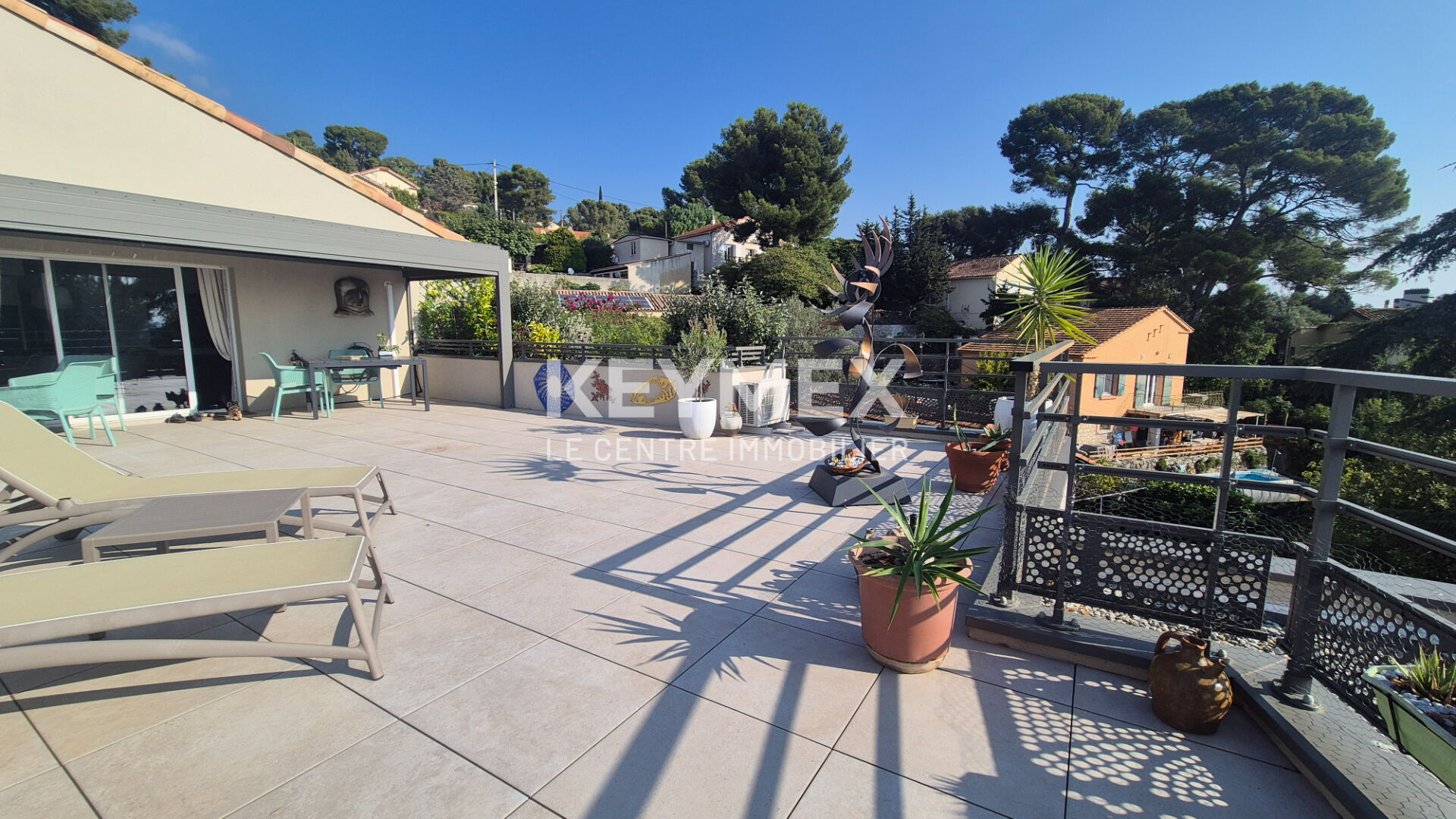 Appartement toit terrasse + garage + cave