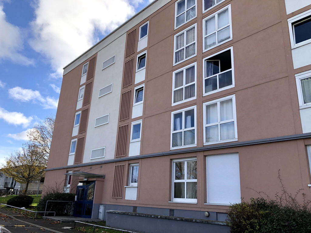 Appartement 4 pièces 67 m2 CRETEIL- MONT MESLY
