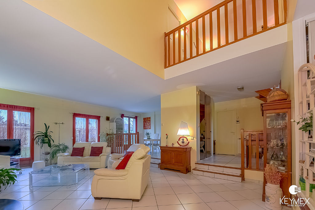 Maison Saint Prix 7 pièce(s) 170 m2