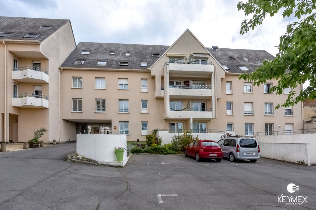 Appartement  Duplex avec balcon  situé à Mériel 4 pièce(s) 80 M²
