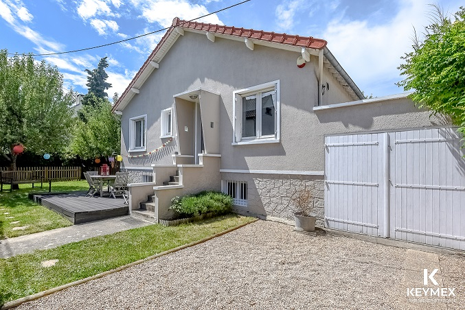 Maison atypique, pleine de charme - Saint Leu La Foret 4 pièce(s) + sous-sol aménagé +  garage