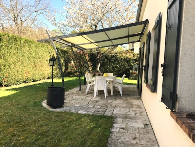 Maison Montgeroult 8 pièce(s) 144 m2  avec garage + double garage sur 917 m² de terrain